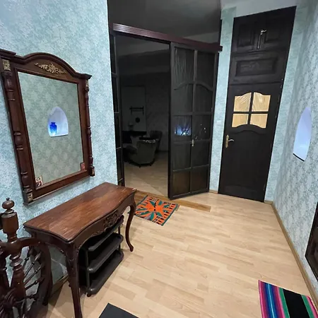 целиком 3-х комнатная в центре одессы Apart Otel Odessa