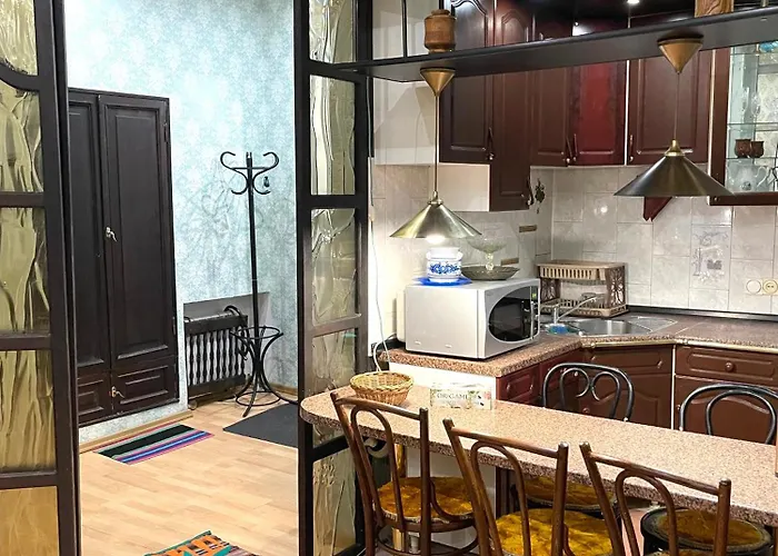 целиком 3-х комнатная в центре одессы Odessa