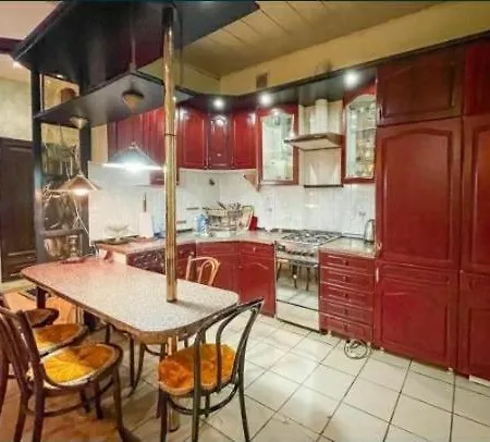 целиком 3-х комнатная в центре одессы Apartmanhotel