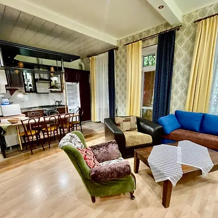 Apartmanhotel целиком 3-х комнатная в центре одессы